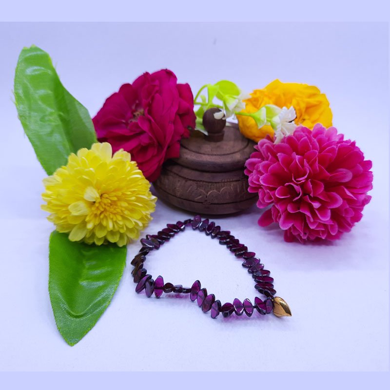 GARNET BRACELET